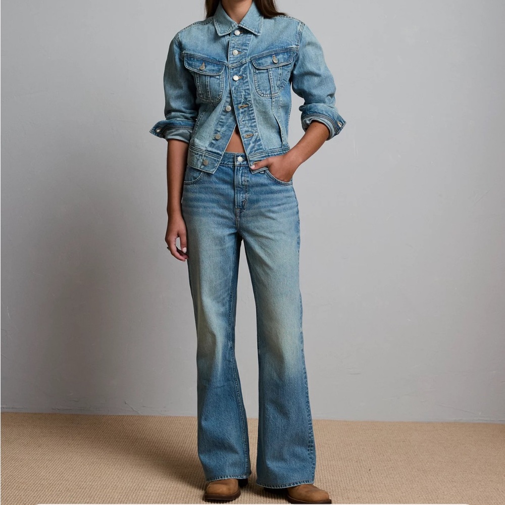 American Eagle Outfitters Midrise Light Blue Flare Jeans